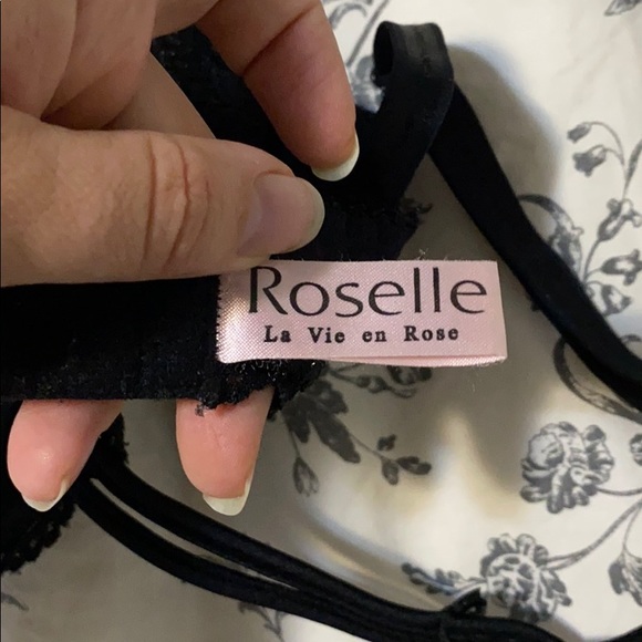 La Vie en Rose - Black Lace Bra - Picture 6 of 7
